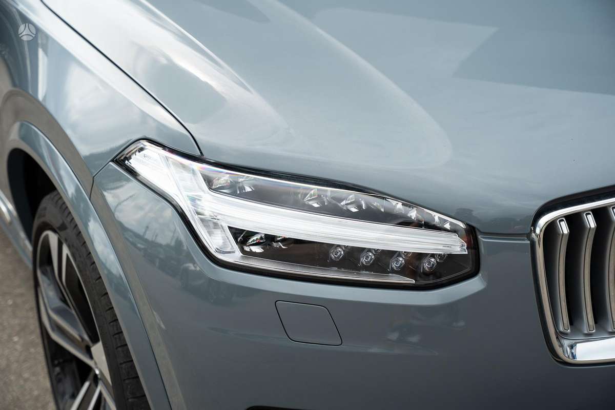 Volvo XC90 - 5