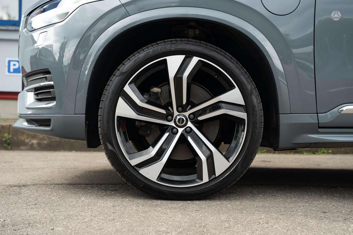 Volvo XC90 - 10