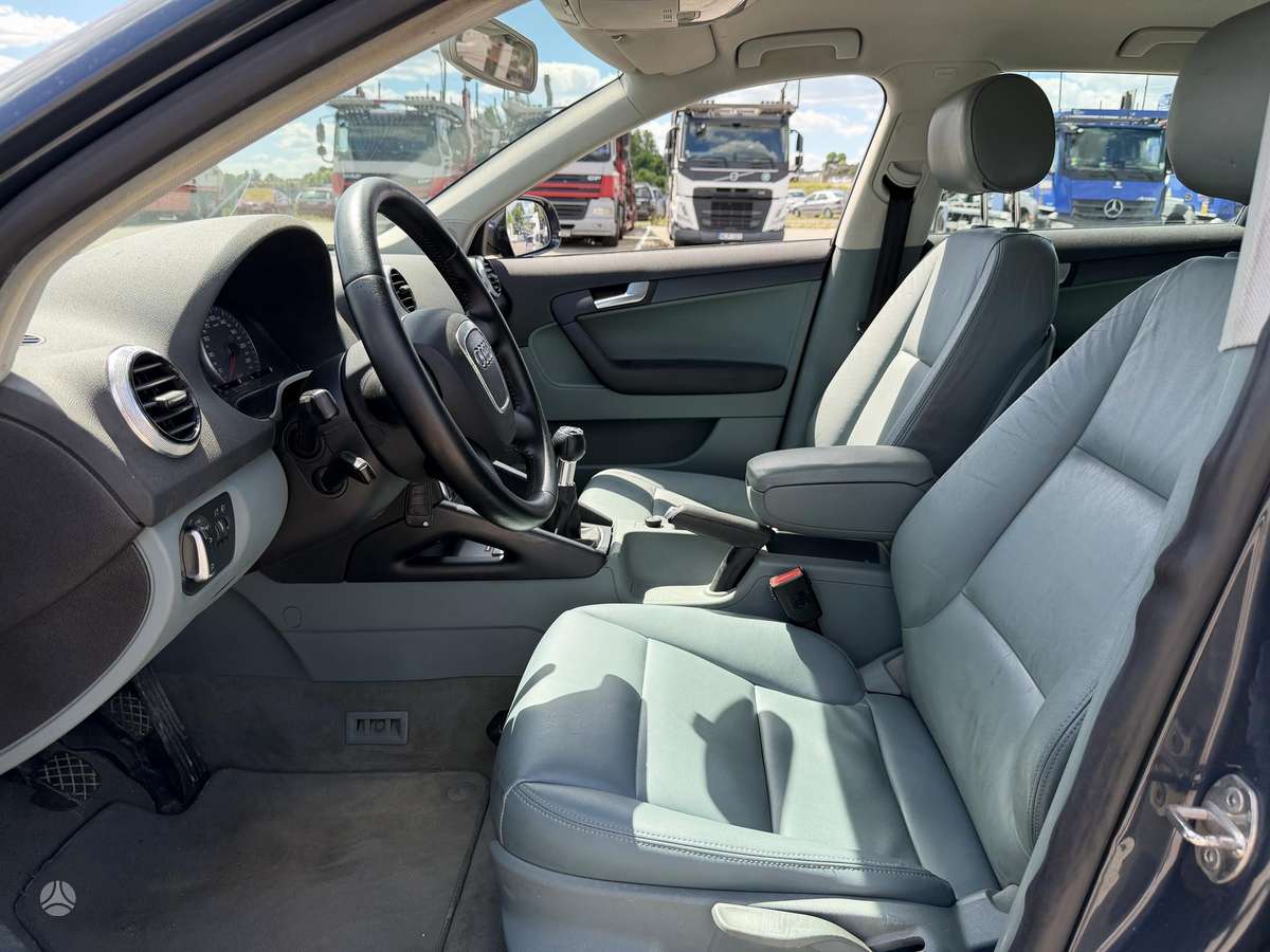 Audi A3, 1.6 l., Хэтчбек