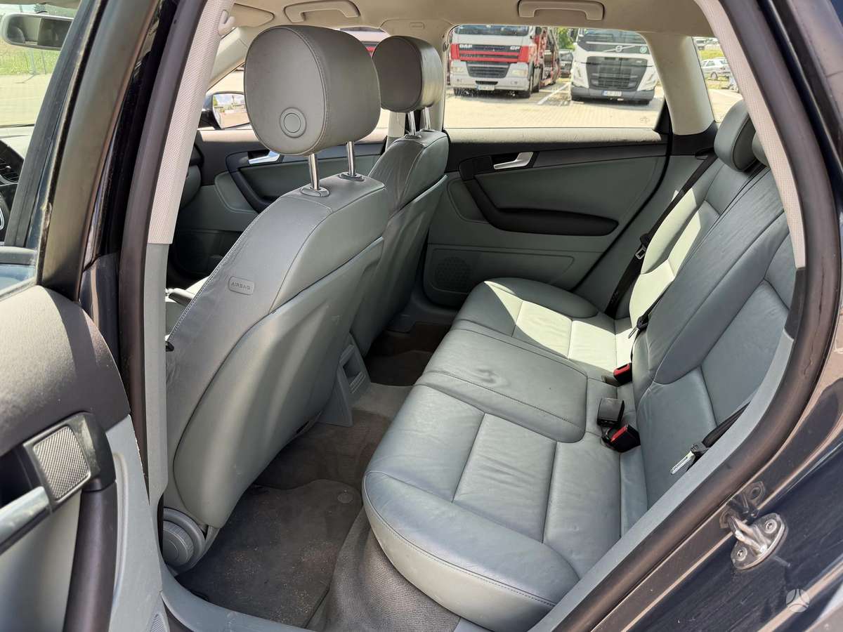 Audi A3, 1.6 l., hatchback