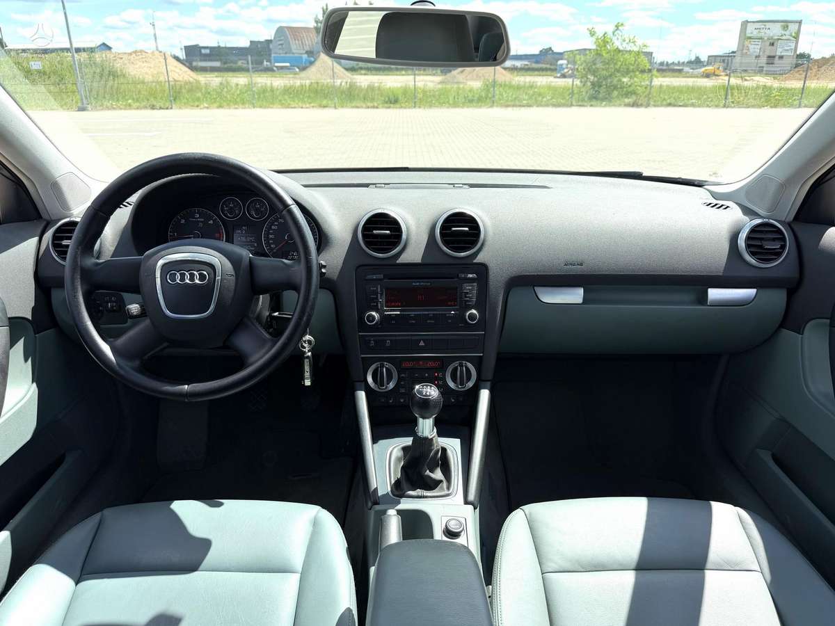 Audi A3, 1.6 l., Хэтчбек