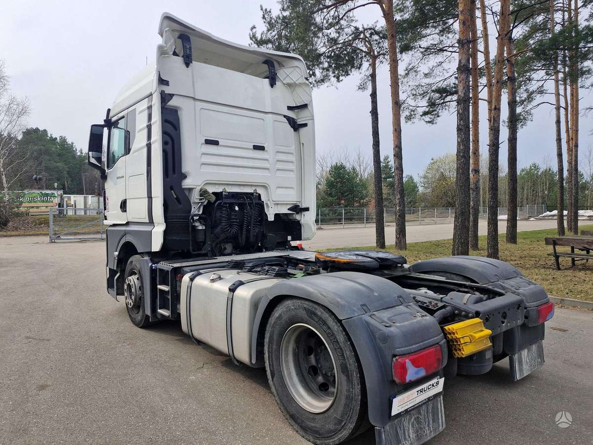 MAN TGX, double sleeper
