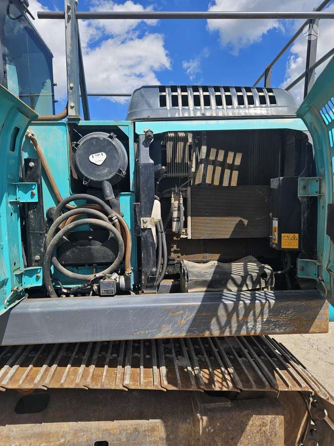 Kobelco SK210LC-10, excavator