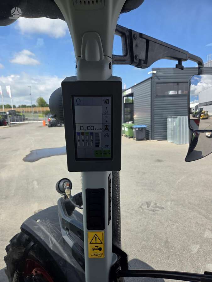 Claas Axion 850, тракторы