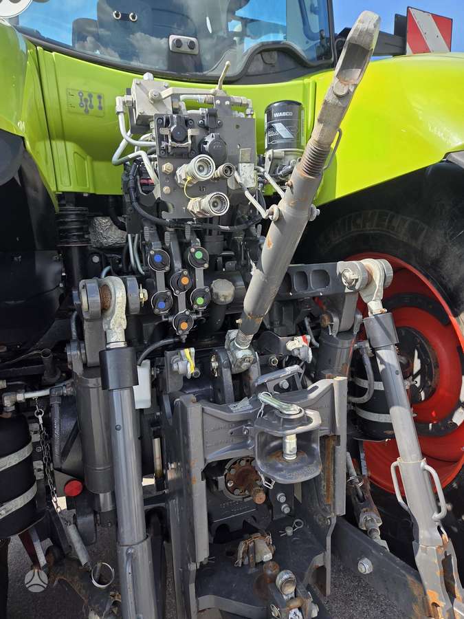 Claas Axion 850, tractors