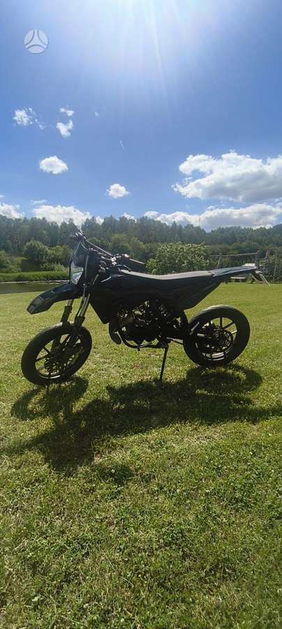 Derbi Senda 49cc, supermoto