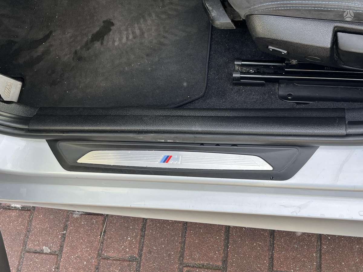 BMW 116, 1.6 l., hatchback