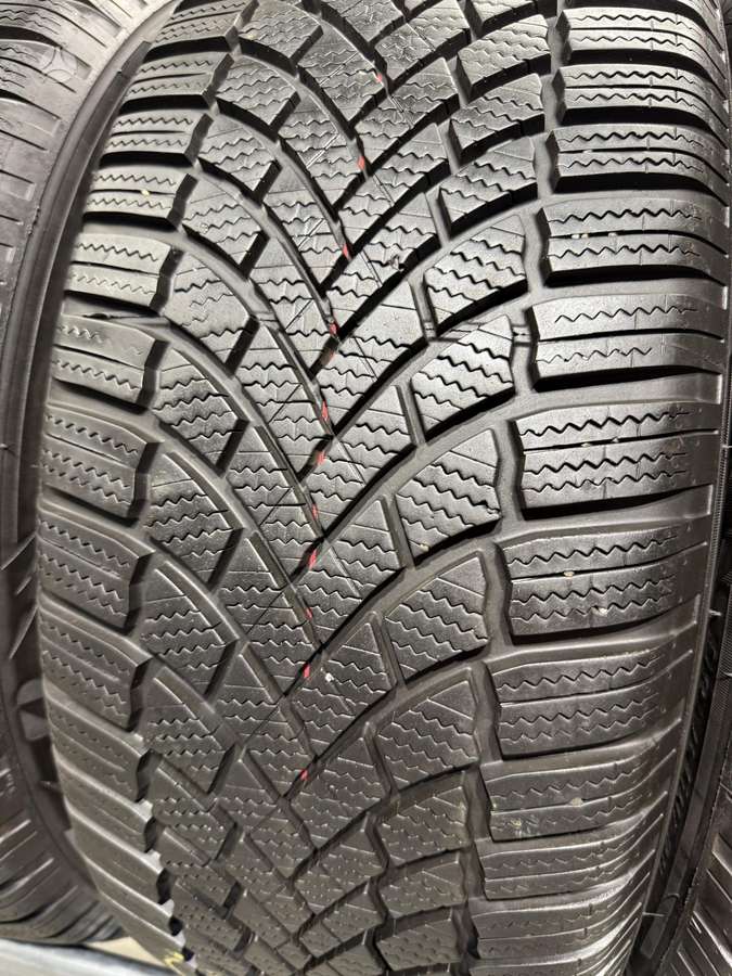 Bridgestone Blizzak lm005, winter 225/55 R17