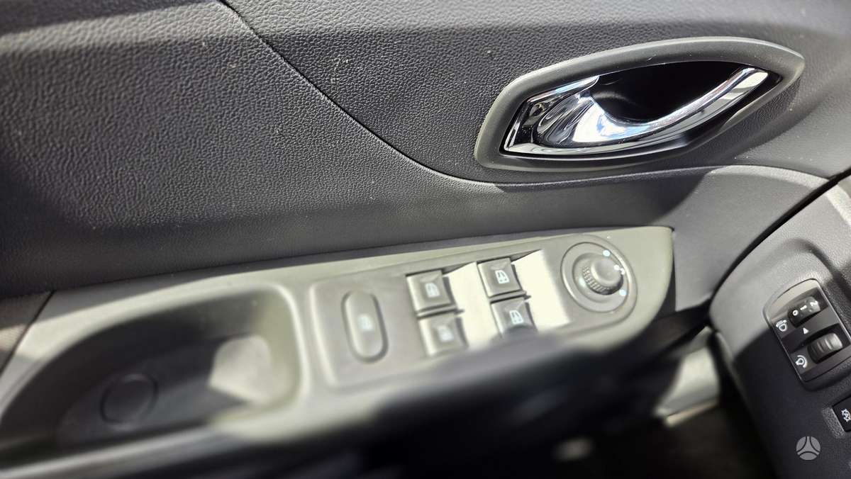 Renault Captur, 0.9 l., off-road / crossover