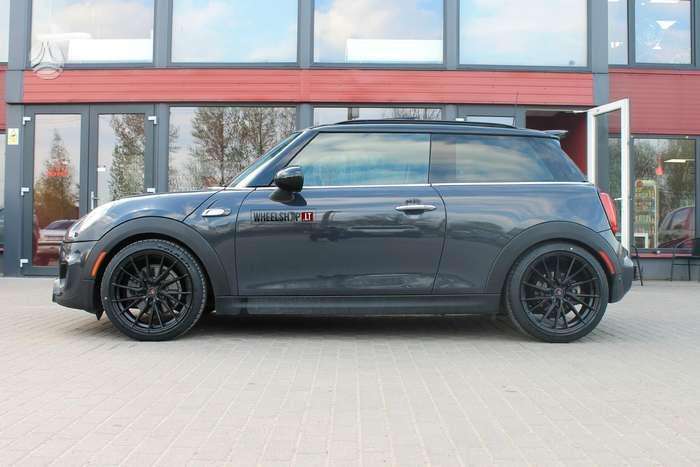 7 Wheels SW766 Black FlowFormed PD, легкосплавные , R18