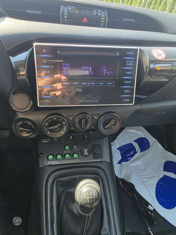 Toyota Hilux - 9