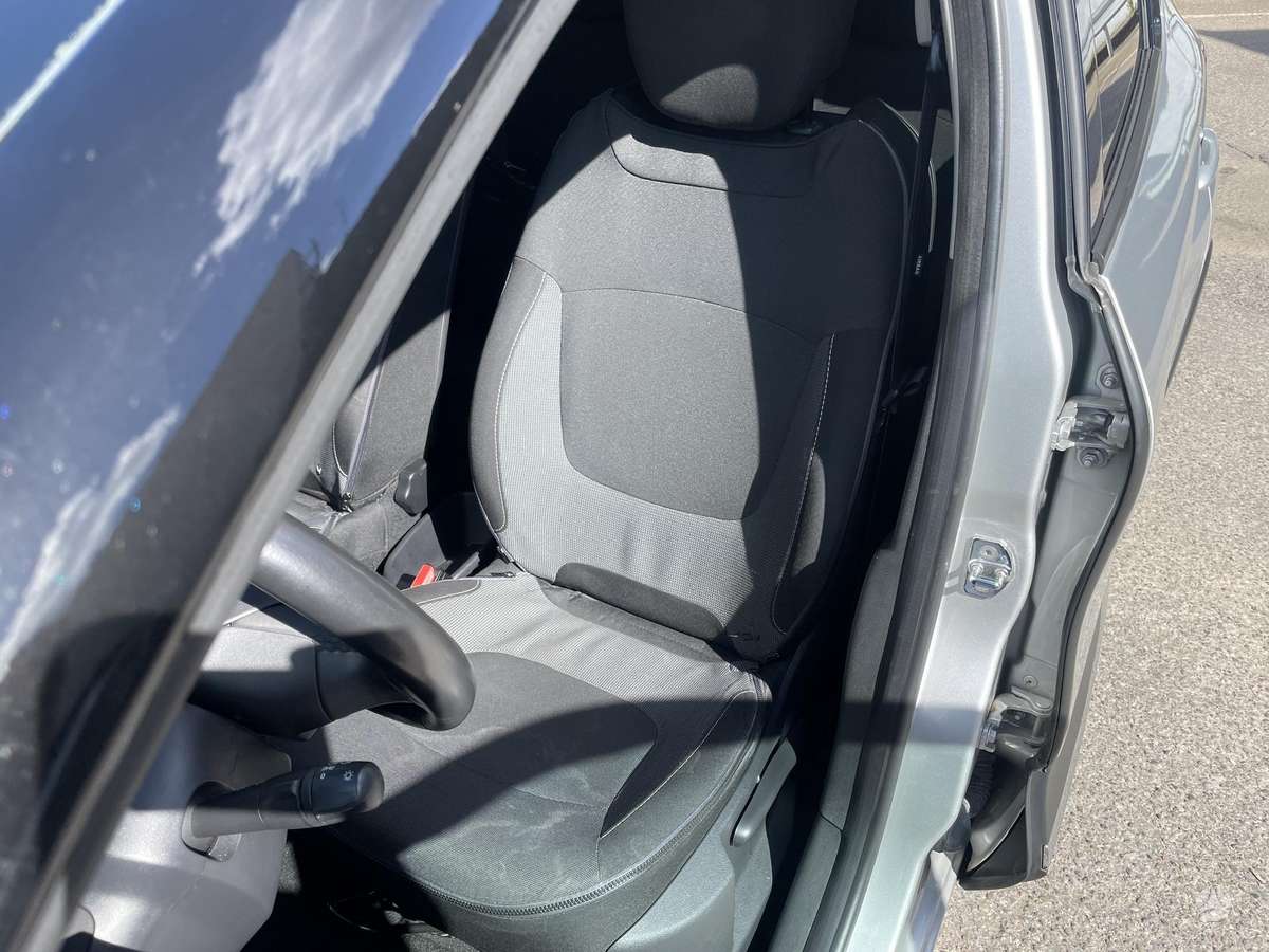 Renault Captur, 1.5 l., Минивэн