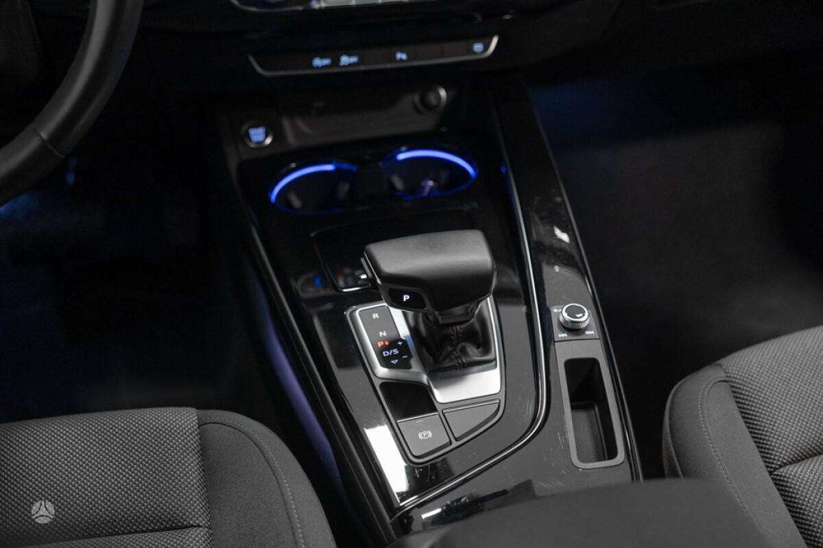 Audi A4, 2.0 l., Универсал