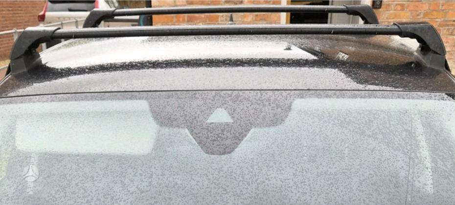 Volkswagen Passat roof rack