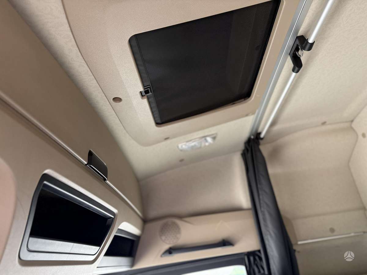 Mercedes-Benz ACTROS 1846, single sleeper