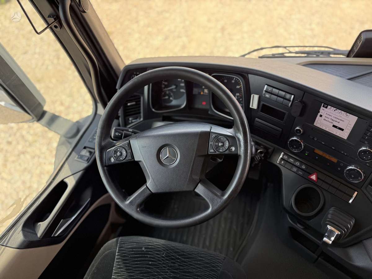Mercedes-Benz ACTROS 1846, single sleeper