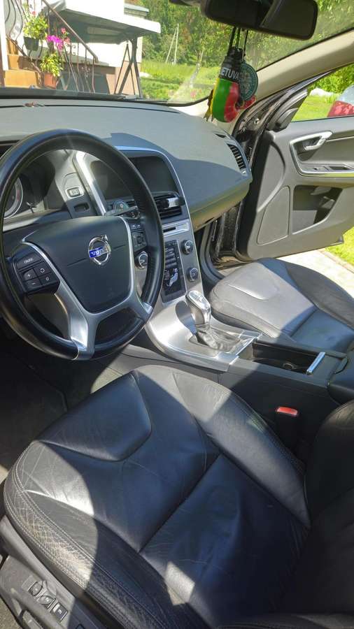 Volvo XC60 - 11