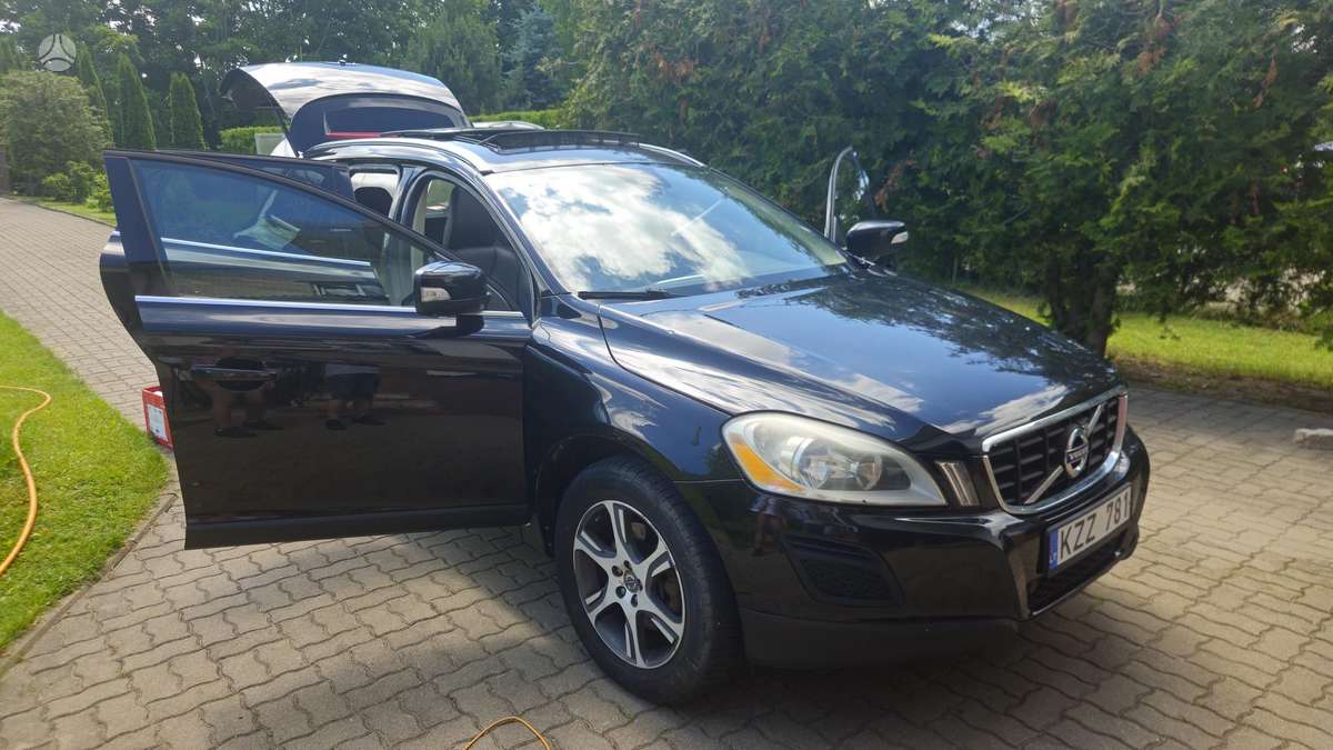 Volvo XC60 - 1