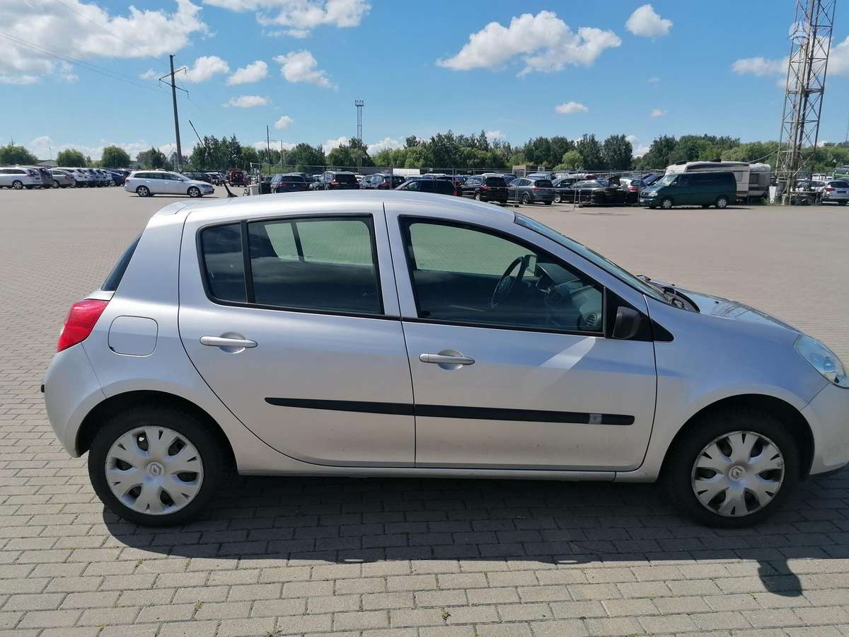 Renault Clio, 1.2 l., hatchback