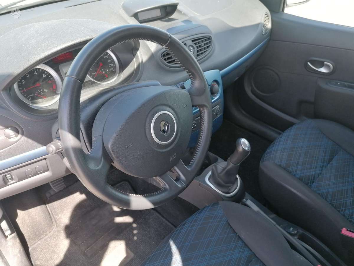 Renault Clio, 1.2 l., hatchback