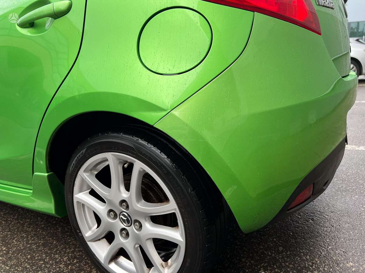 Mazda 2, 1.6 l., hatchback