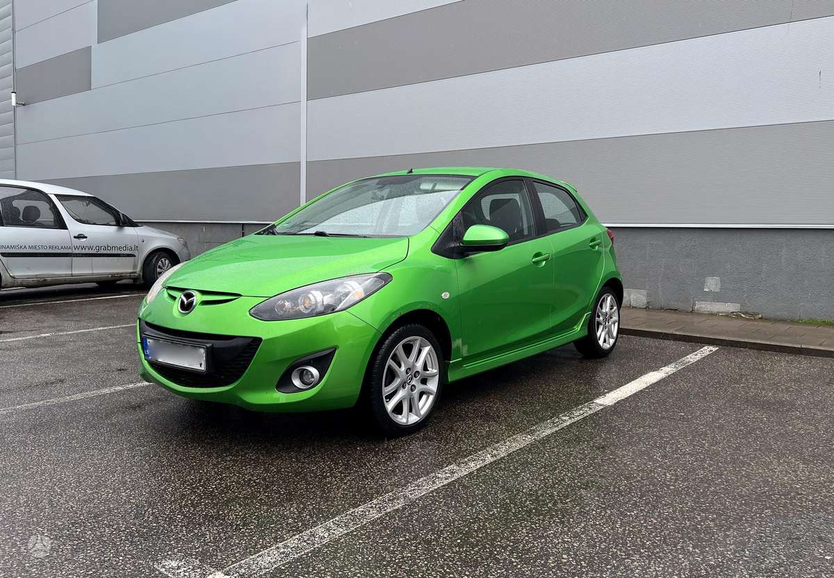 Mazda 2, 1.6 l., hatchback