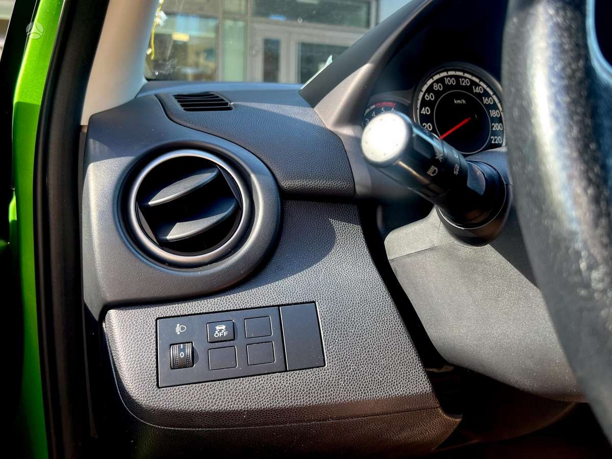 Mazda 2, 1.6 l., hatchback