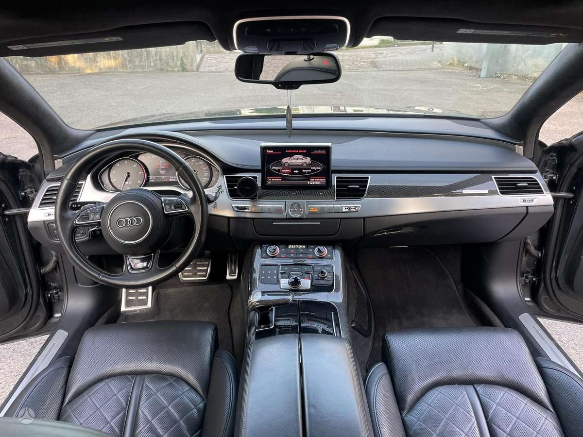 Audi S8, 4.0 l., Седан