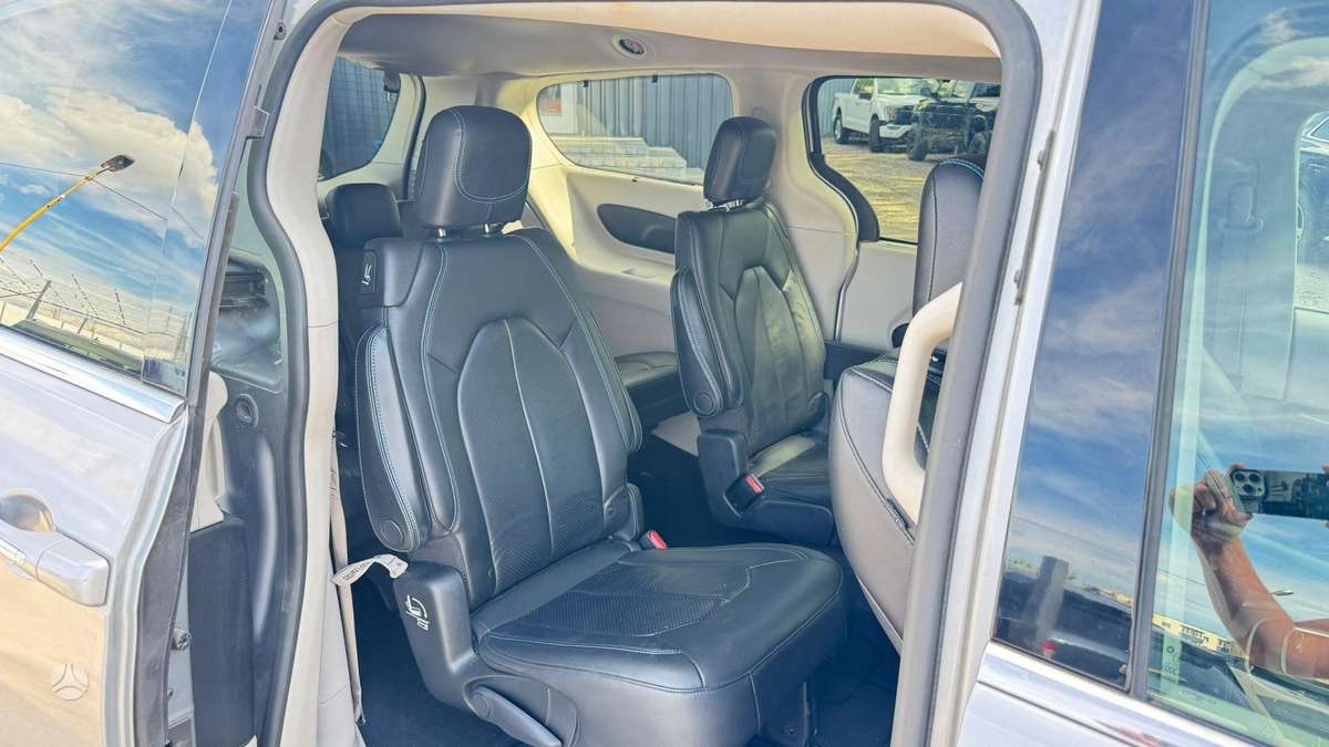 Chrysler Pacifica, 3.6 l., Минивэн