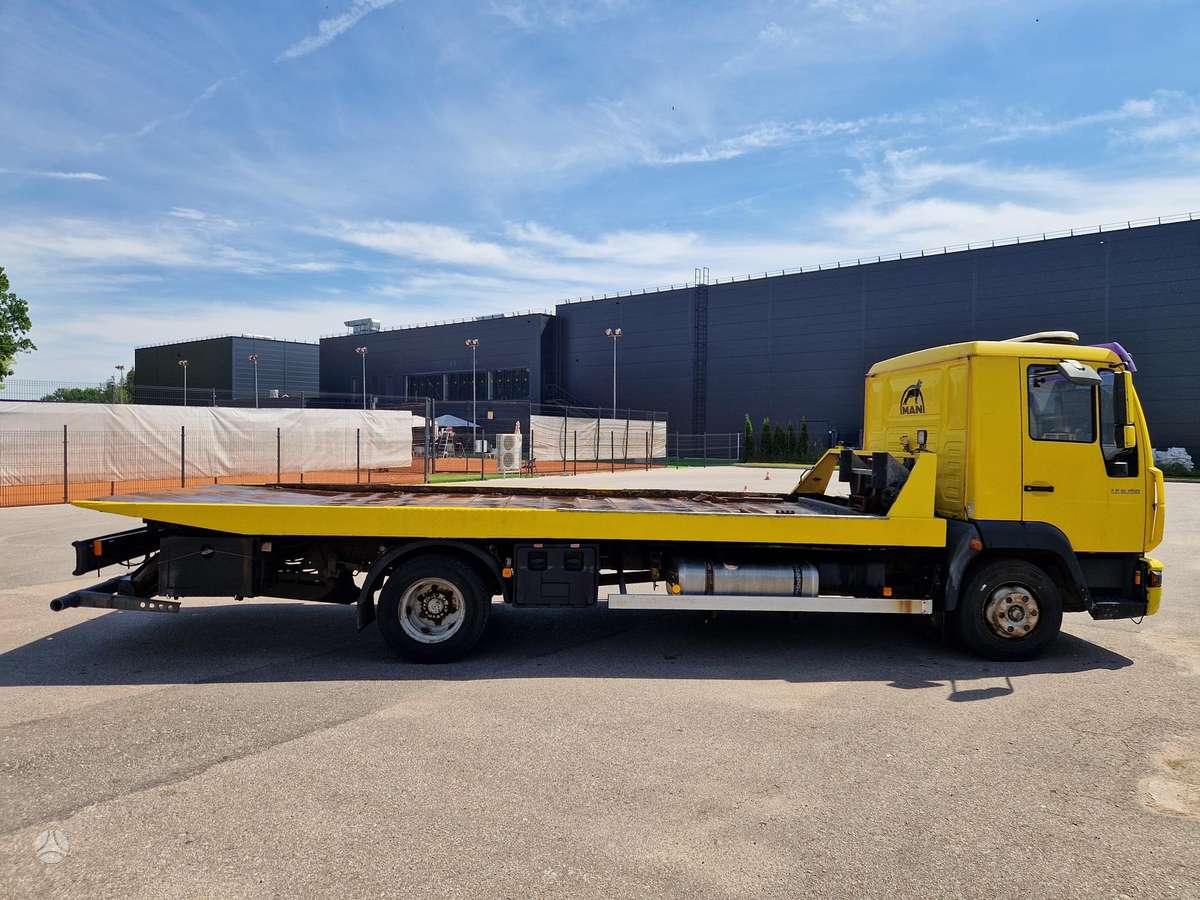 MAN LE 8.150 4×2 BB, auto transporters