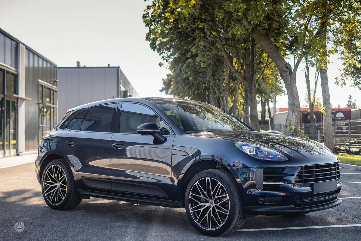 Porsche Macan - 1