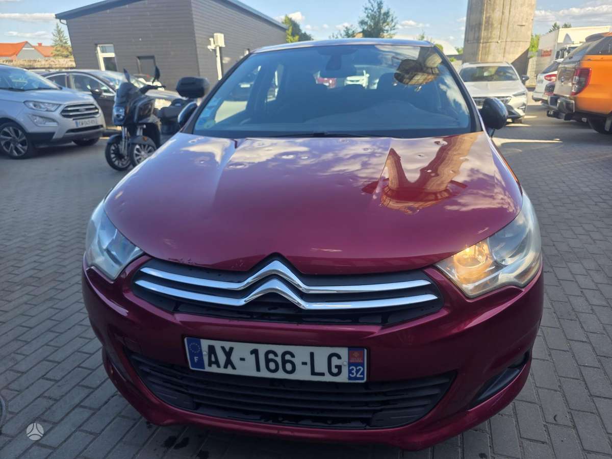 Citroen C4, 1.6 l., hatchback
