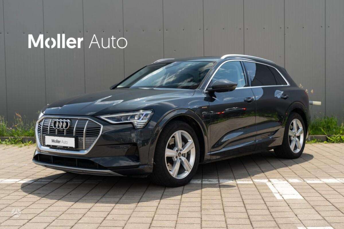 Audi e-tron, off-road / crossover
