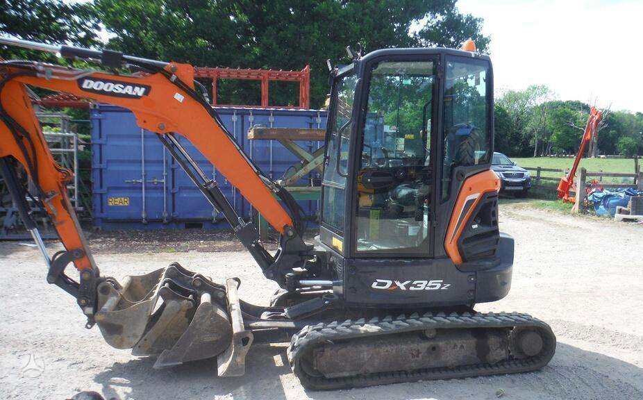 Doosan DX35Z, excavator