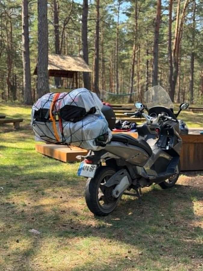 Gilera GP 800 839cc, scooters / mopeds