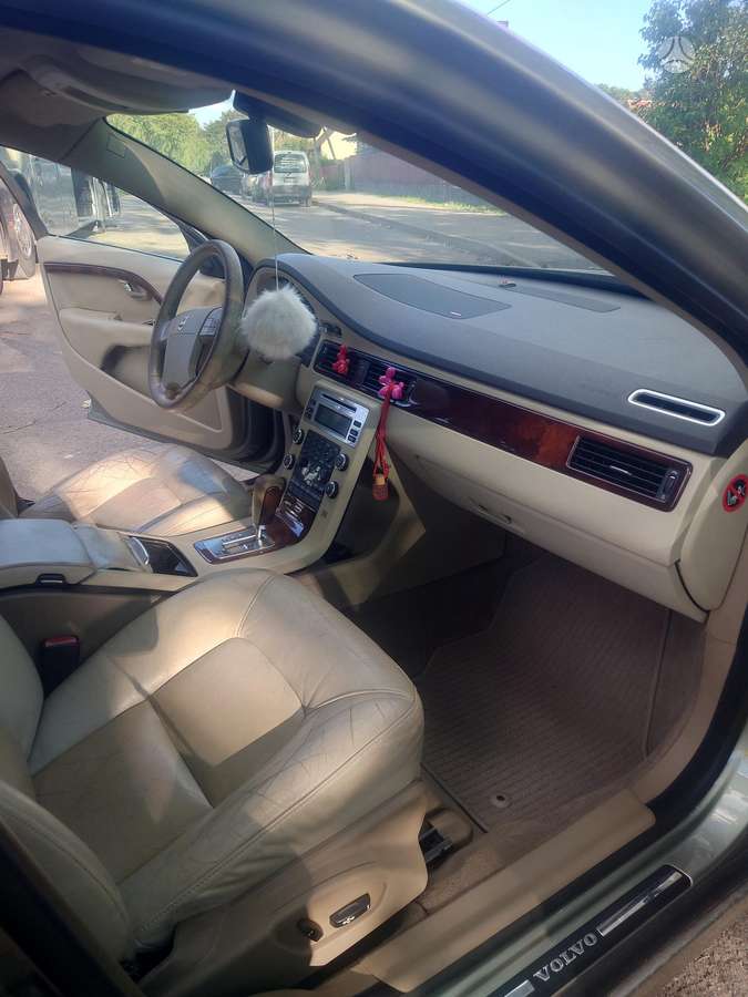 Volvo S80, 3.2 l., Седан