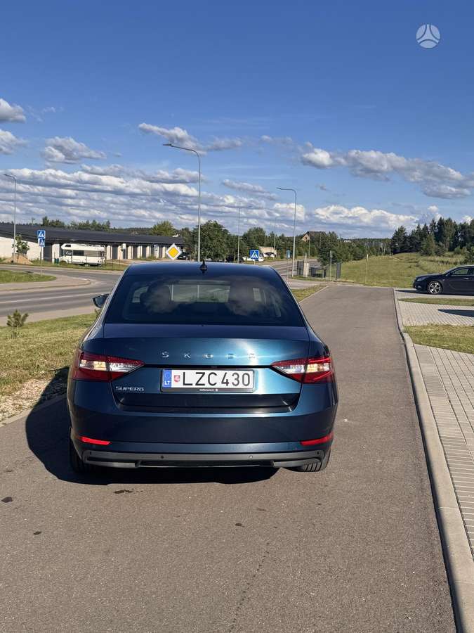 Skoda Superb, 1.5 l., hatchback