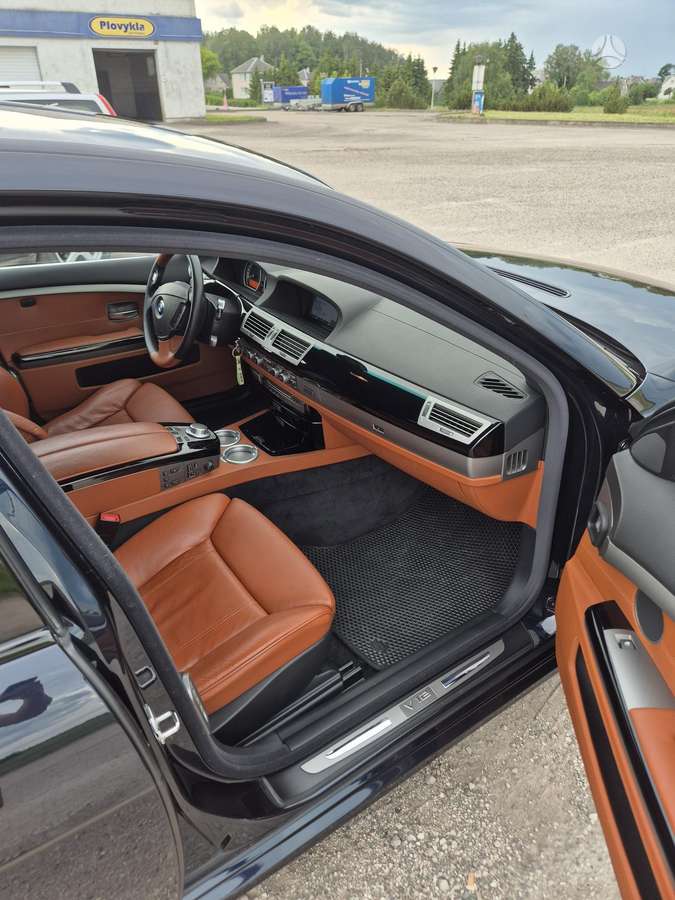 BMW 760, 6.0 l., Седан