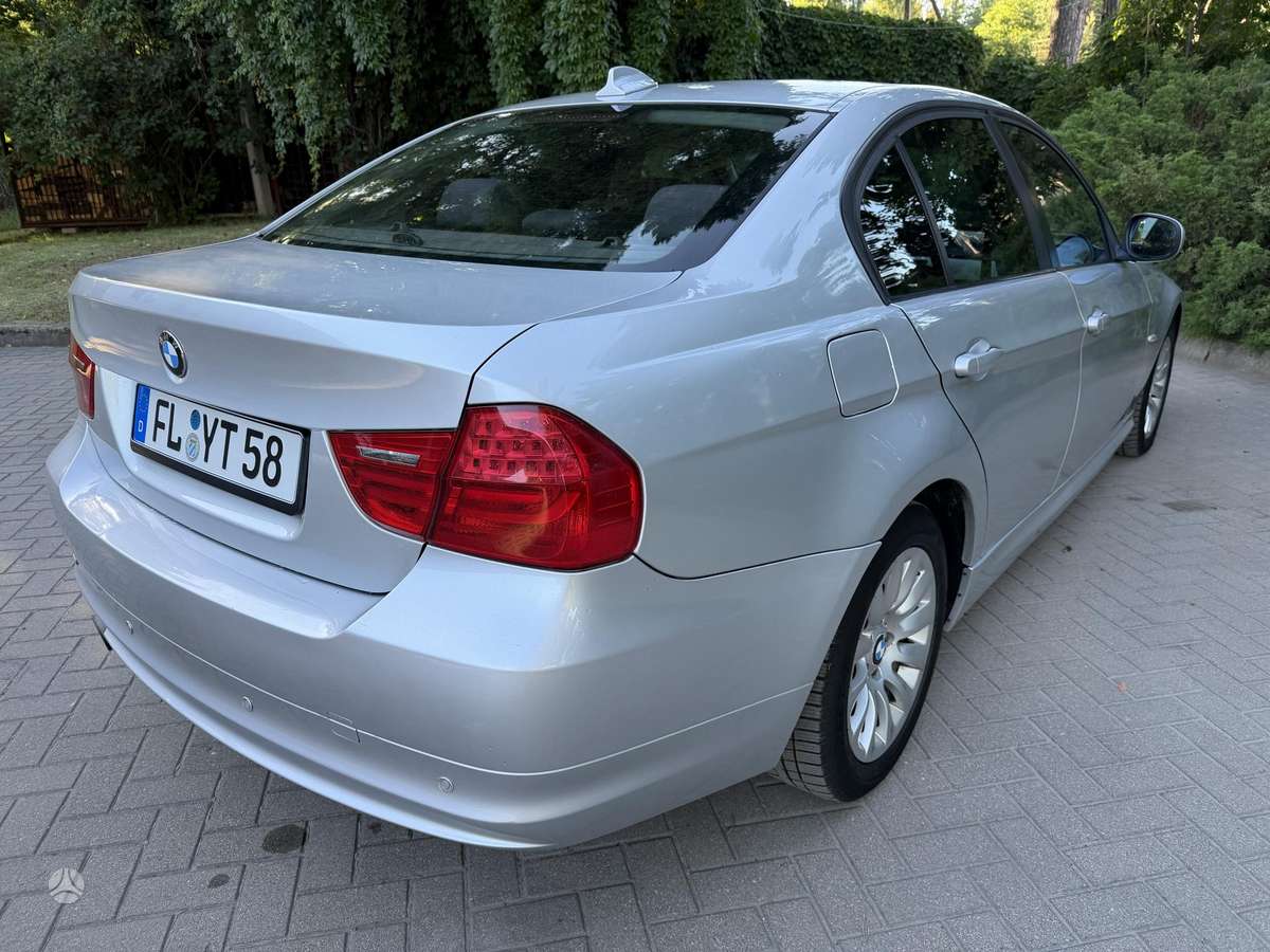 BMW 320, 2.0 l., Седан