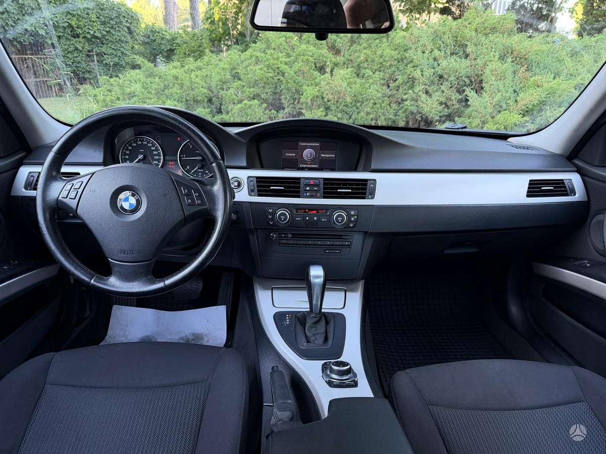 BMW 320, 2.0 l., Седан