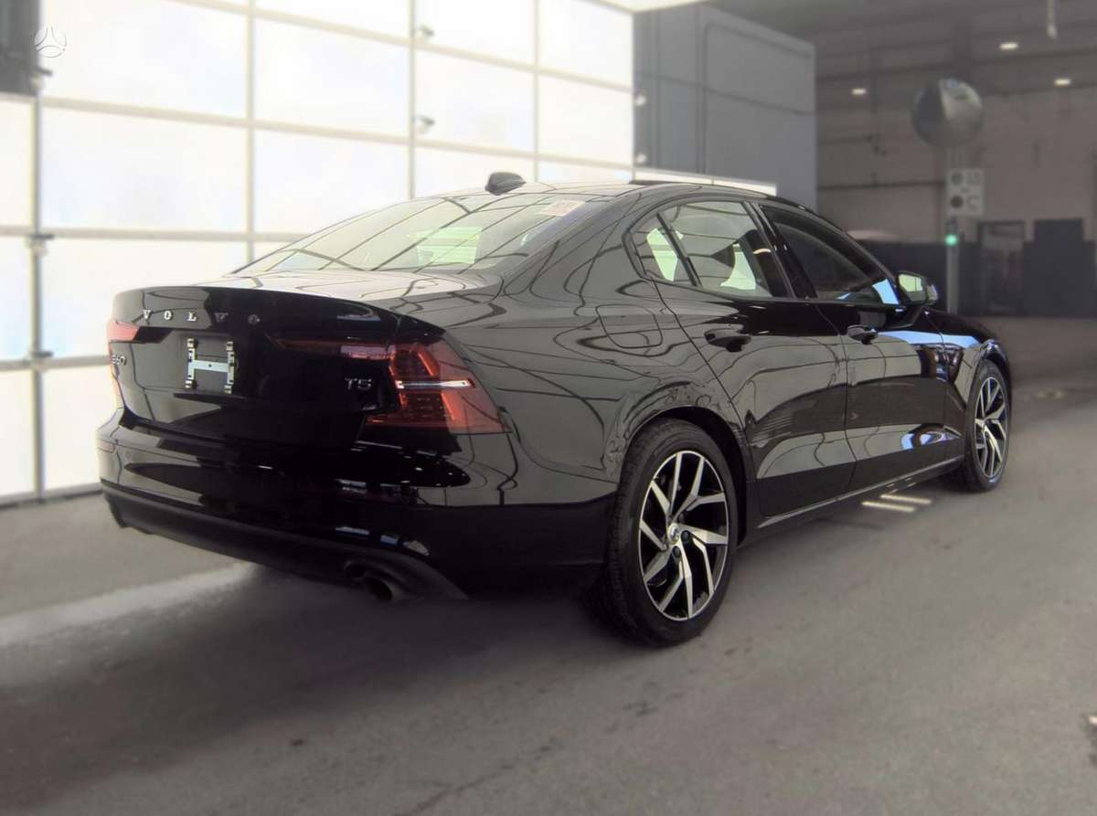 Volvo S60, 2.0 l., Седан