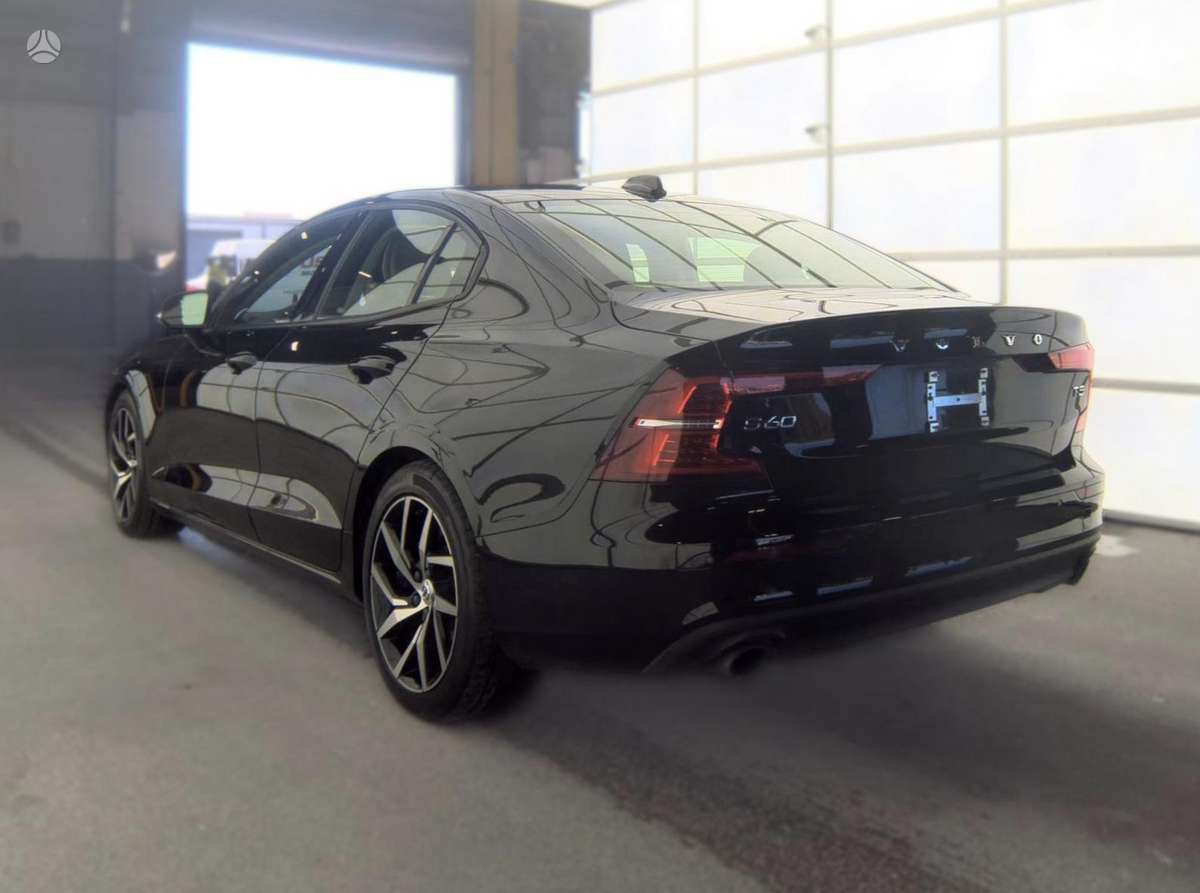 Volvo S60, 2.0 l., Седан