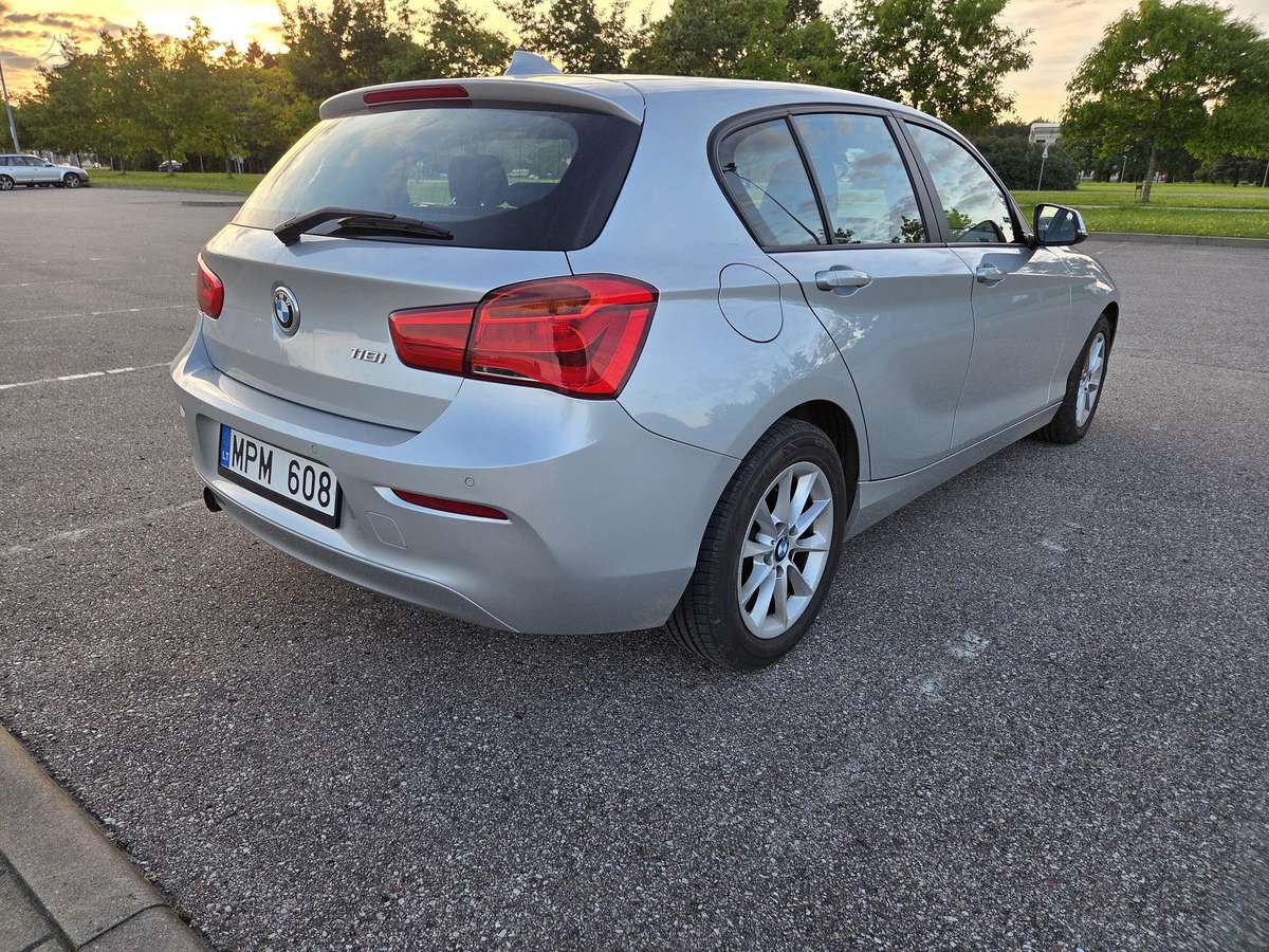 BMW 118, 1.5 l., hatchback