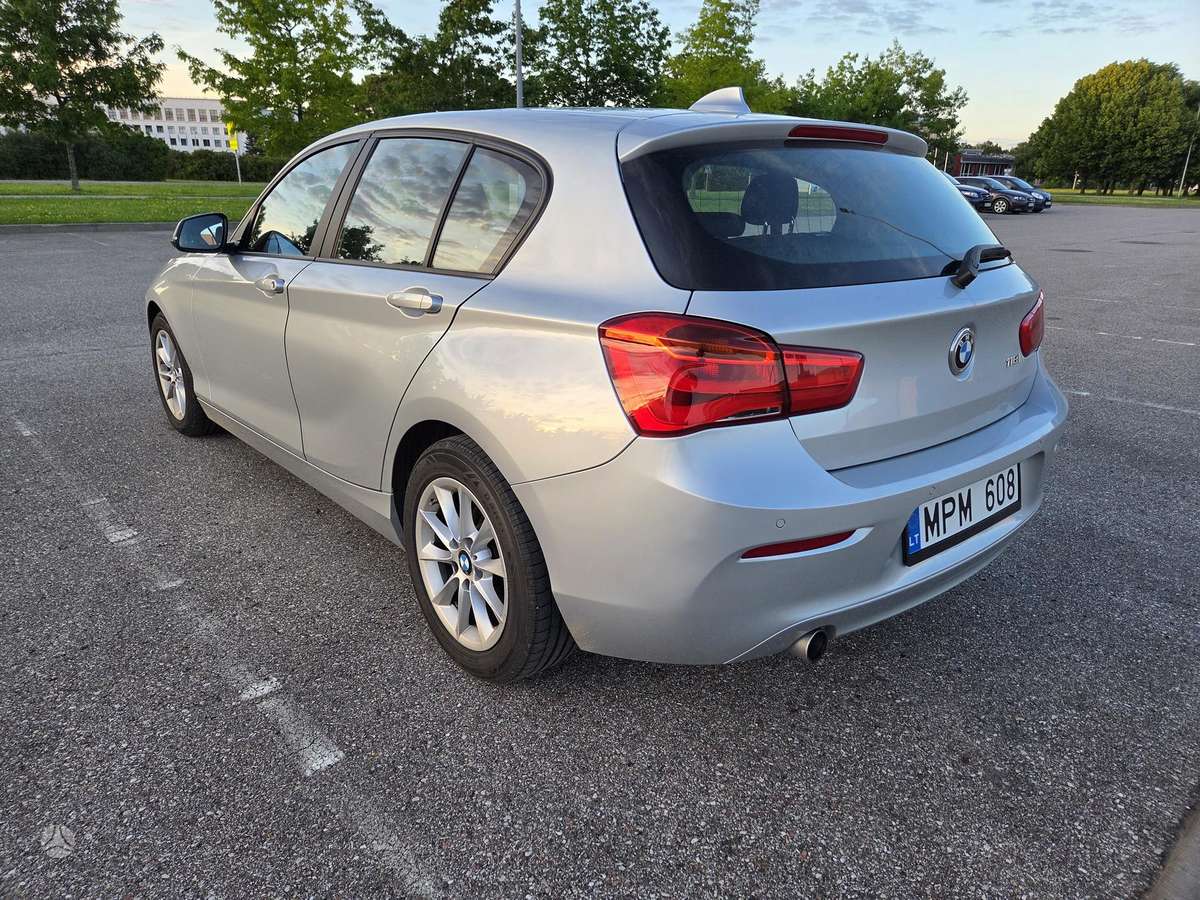 BMW 118, 1.5 l., Хэтчбек