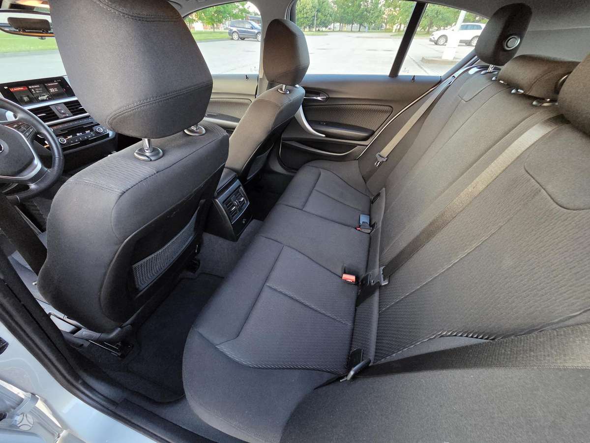 BMW 118, 1.5 l., Хэтчбек