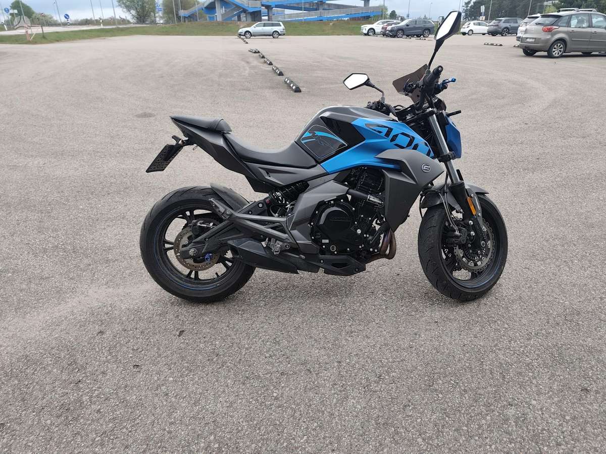 CFMOTO CF500A 400cc, street / classic