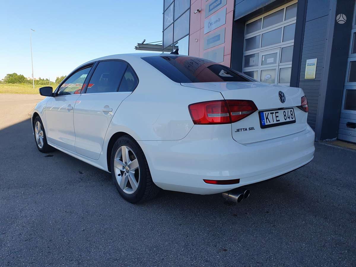 Volkswagen Jetta - 9