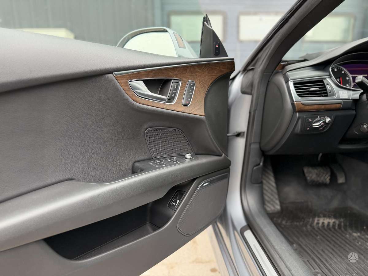 Audi A7, 3.0 l., sedanas