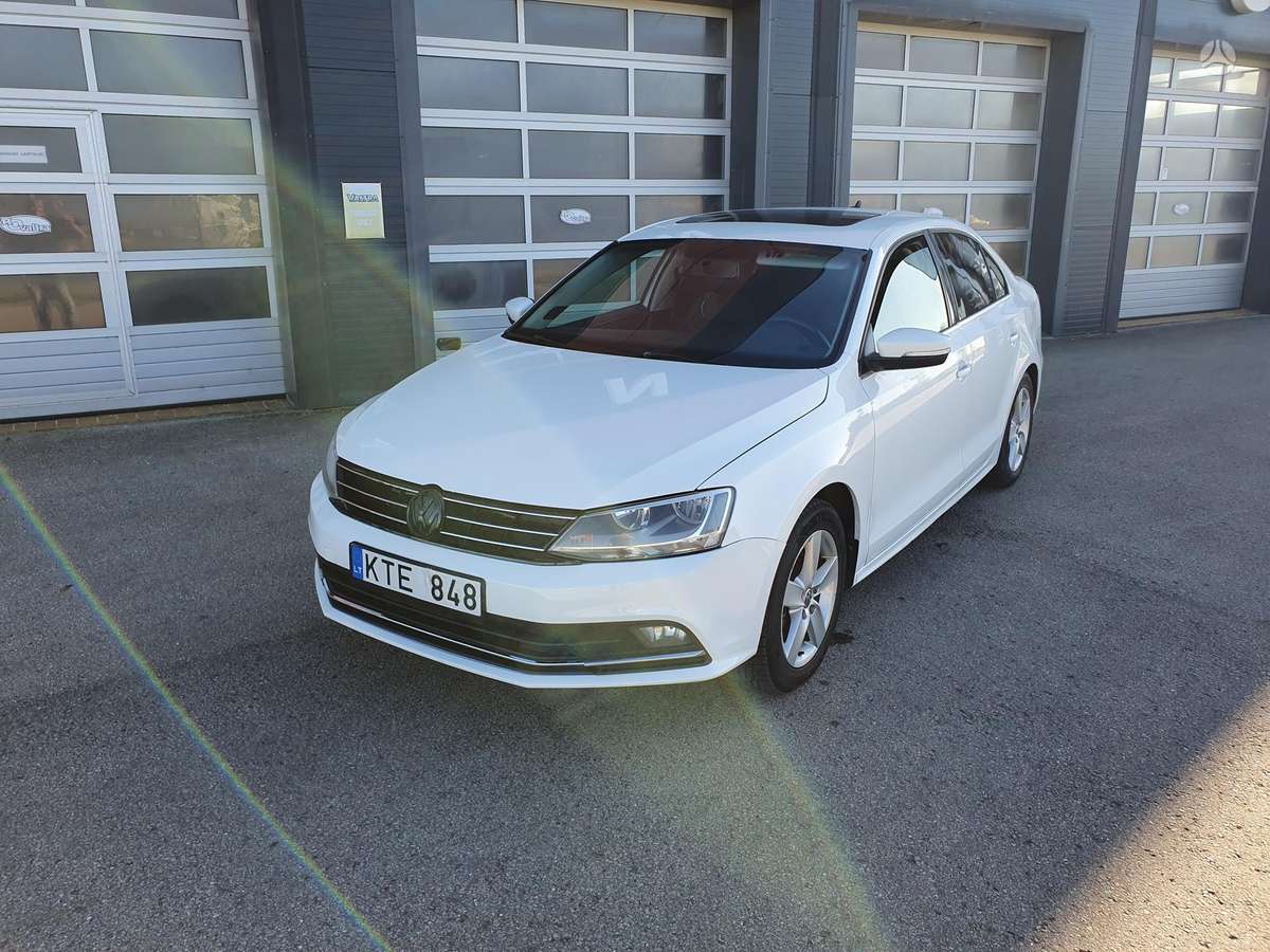 Volkswagen Jetta - 5