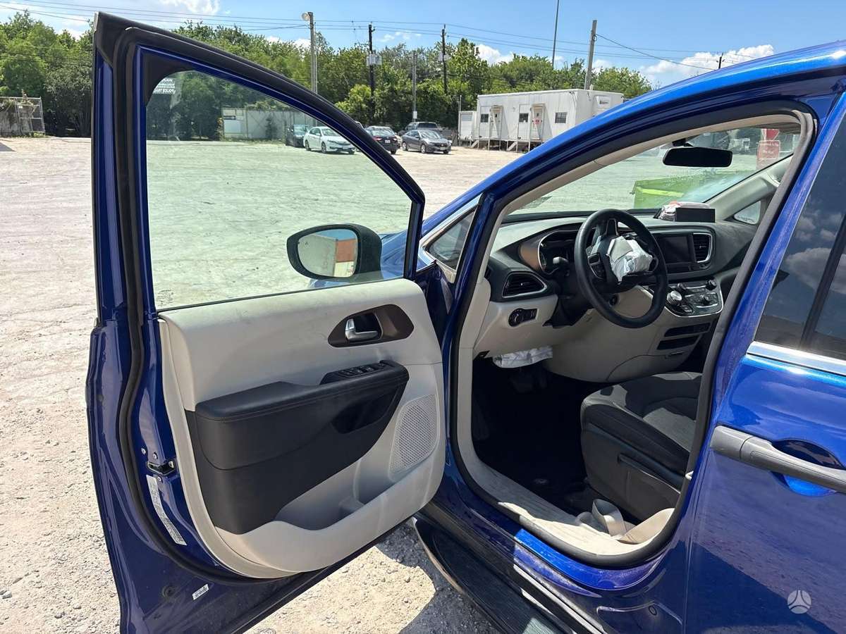 Chrysler Pacifica, 3.6 l., Минивэн
